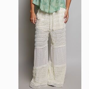 🎉 POL “ PHILADELPHIA 2 “ POL LACE PANTS WITH EYELET DETAIL 89